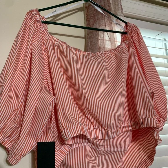 Top - Picture 2 of 4